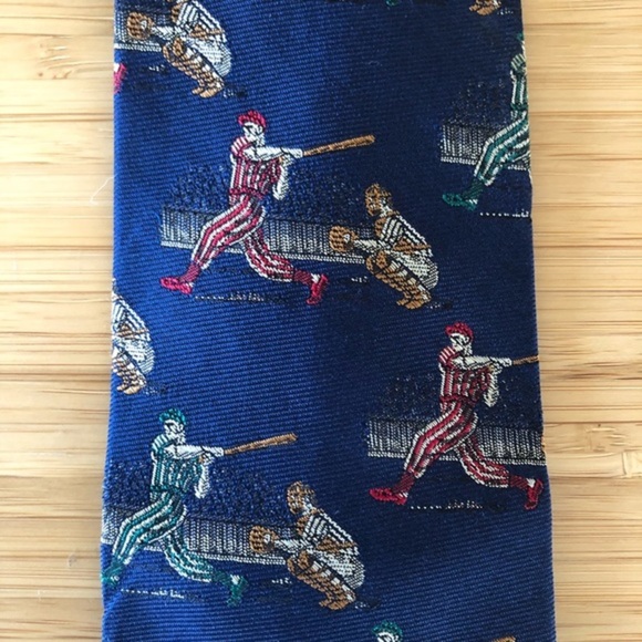 Ben Silver Silk Tie ATTENTION BASEBALL LOVERS! - Picture 5 of 6